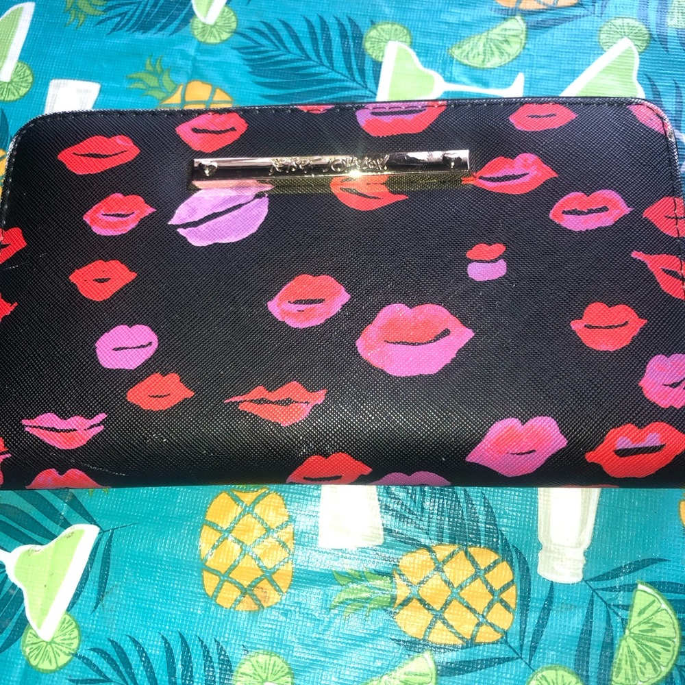 Betsey Johnson Wallet!